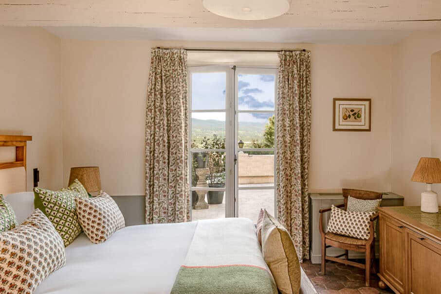 Hotel Crillon le Brave Room with Mont Ventoux view