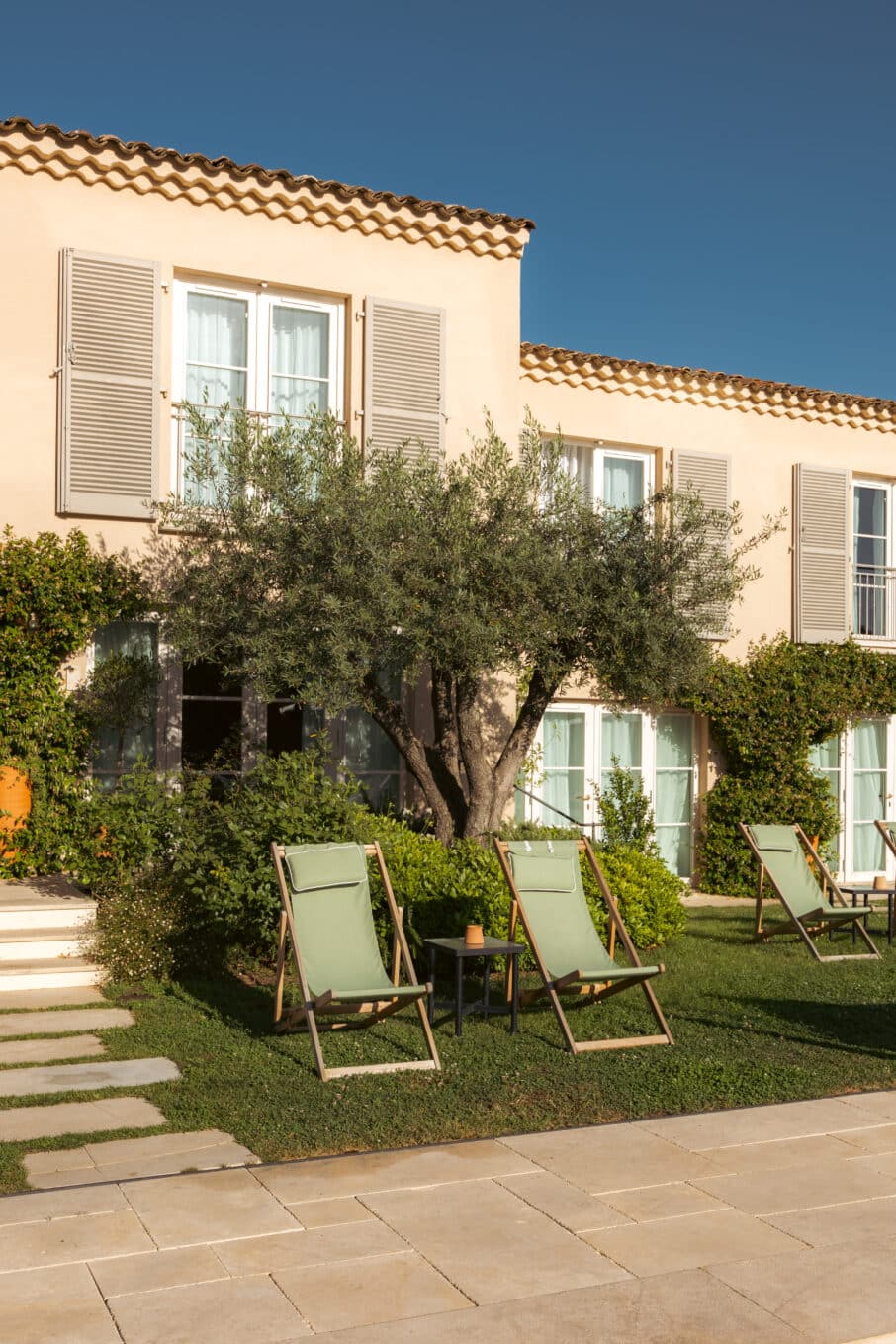 Hotel Lou Pinet Terrasse piscine transat