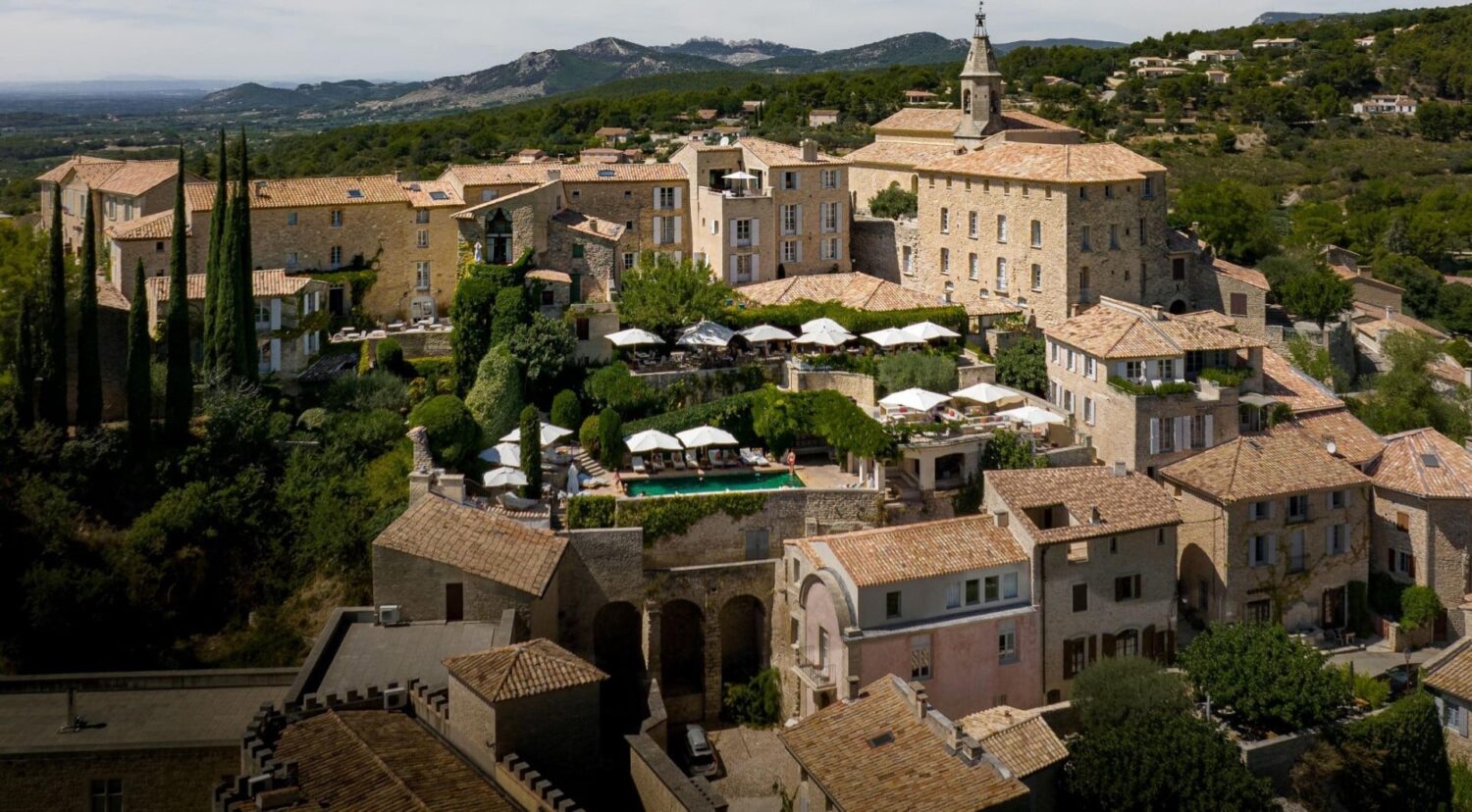 Village de Crillon le Brave