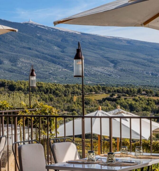 Table du Ventoux Crillon le Brave